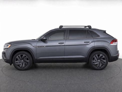 Used 2023 Volkswagen Atlas Cross Sport SE FWD image 6