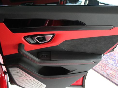 Used 2023 Lamborghini Urus S AWD/4WD image 17