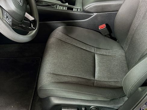 Used 2023 Honda Accord EX image 12