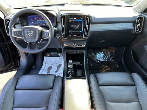 Certified 2024 Volvo XC40 B5 Plus image 16