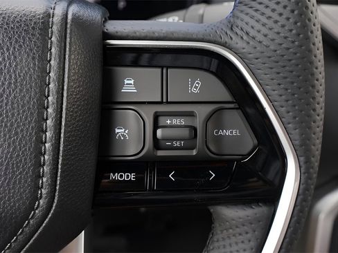 New 2025 Toyota Tundra Platinum image 31