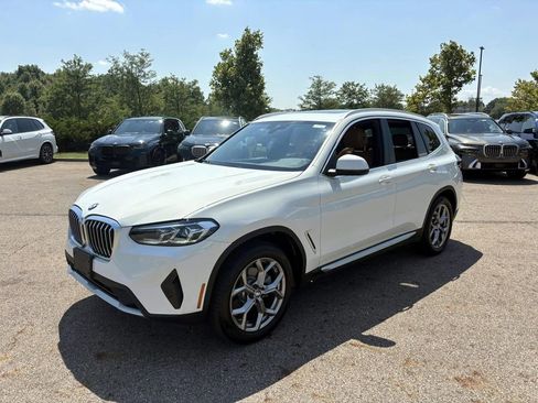 Certified 2024 BMW X3 xDrive30i image 3