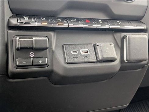 Used 2025 Chevrolet Silverado 2500 Custom w/ Custom Value Package AWD/4WD image 13
