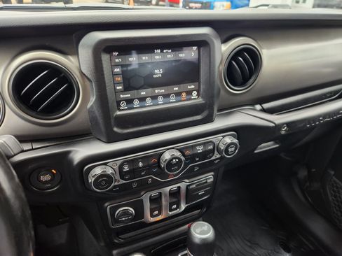 Used 2020 Jeep Wrangler Sport AWD/4WD image 20