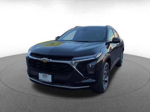 Used 2025 Chevrolet Trax LT image 7