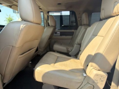 Used 2017 Ford Expedition EL Limited w/ Equipment Group 301A AWD/4WD image 17