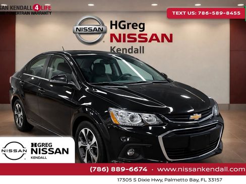 Used 2020 Chevrolet Sonic Premier FWD image 1