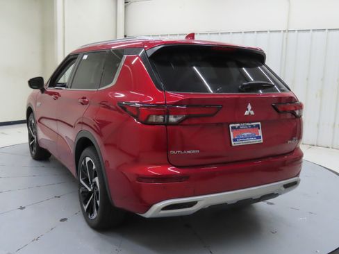 New 2025 Mitsubishi Outlander SEL image 5