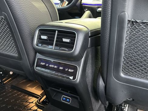 Used 2024 Mercedes-Benz GLS 450 4MATIC image 28