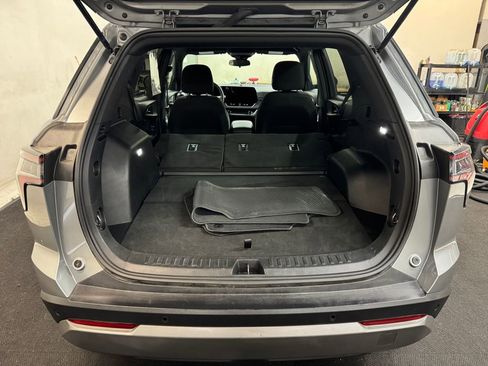 Used 2025 Chevrolet Equinox LT AWD/4WD image 7