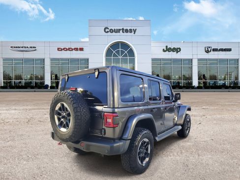 Used 2019 Jeep Wrangler Unlimited Rubicon image 4