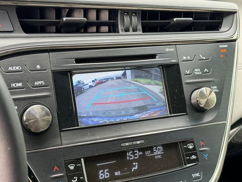 Used 2015 Toyota Avalon XLE Touring image 26