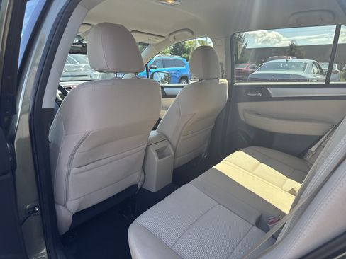 Used 2016 Subaru Outback 2.5i Premium AWD/4WD image 21