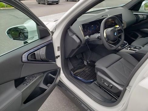 Used 2025 BMW X3 xDrive30i w/ Convenience Package image 9