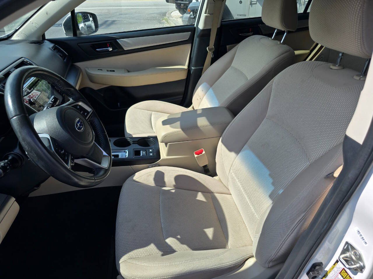 Used 2018 Subaru Outback 2.5i Premium AWD/4WD image 10