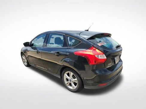 Used 2014 Ford Focus SE FWD image 6