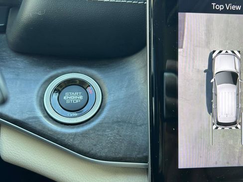 Used 2021 Jeep Grand Cherokee L Limited w/ Luxury Tech Group II image 26