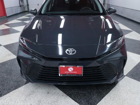 Used 2025 Toyota Camry LE w/ Convenience Package FWD image 4