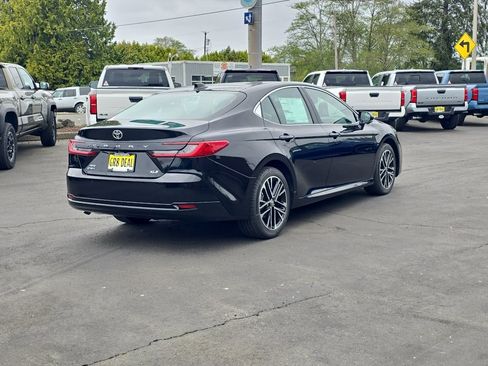 New 2026 Toyota Camry XLE image 5