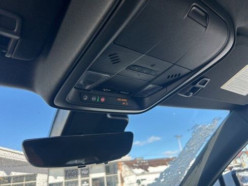 Used 2022 Cadillac XT4 Premium Luxury w/ Enhanced Visibility Package image 28