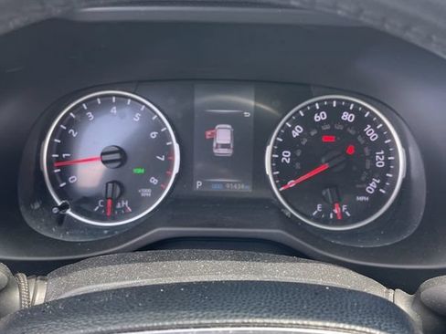 Used 2021 Toyota RAV4 XLE Premium AWD/4WD image 12