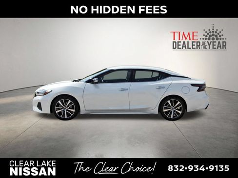 Used 2023 Nissan Maxima SV w/ Floor Mat Group FWD image 4