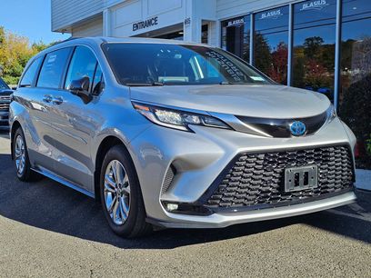 Used 2022 Toyota Sienna XSE