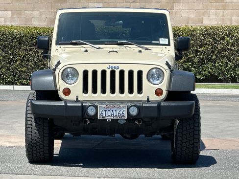 Used 2011 Jeep Wrangler Unlimited Sport AWD/4WD image 9