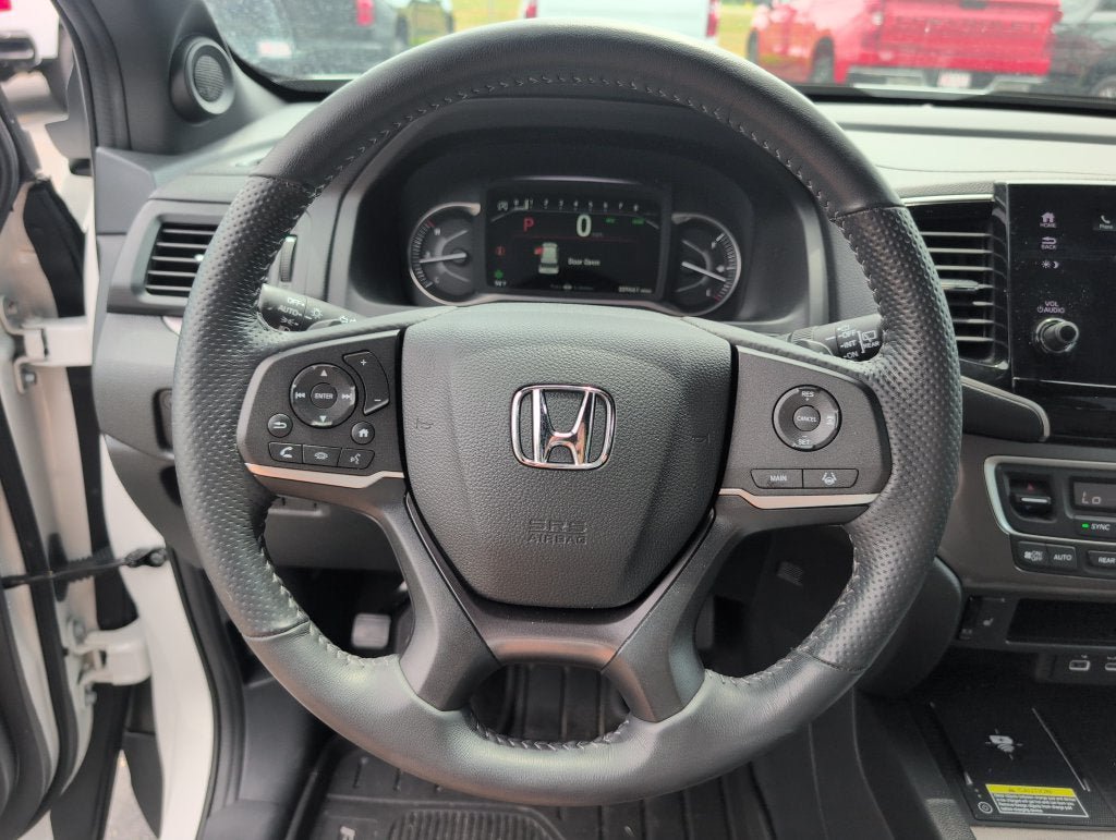 Used 2025 Honda Passport EX-L image 27