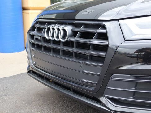 Used 2019 Audi Q5 2.0T Premium Plus w/ Premium Plus Package AWD/4WD image 32