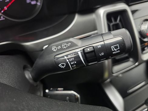 Used 2021 Kia Sorento LX AWD/4WD image 21