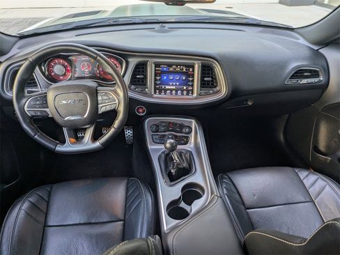 Used 2015 Dodge Challenger SRT Hellcat image 13