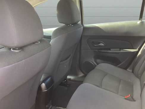 Used 2013 Chevrolet Cruze LT image 24