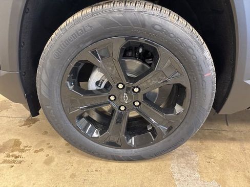 New 2026 Chevrolet Equinox LT w/ Convenience Package II image 12