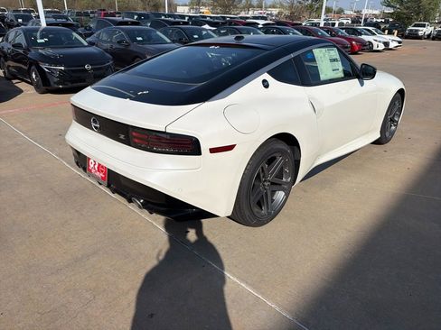New 2026 Nissan Z Sport w/ Floor Mat Package RWD image 5