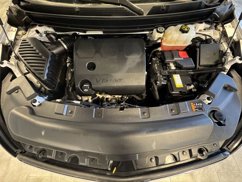 Used 2018 Buick Enclave Essence image 26