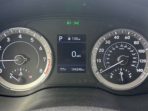 Used 2020 Hyundai Venue SEL w/ Convenience + Premium Package image 11