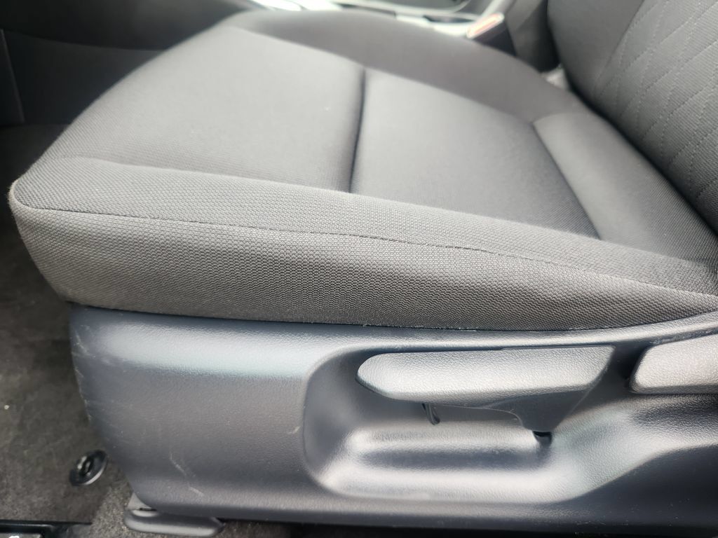 Used 2024 Toyota Corolla LE FWD image 8