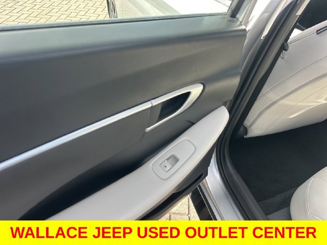 Used 2024 Hyundai Sonata SEL FWD image 12