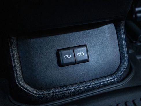 Certified 2022 Toyota Highlander XLE image 38