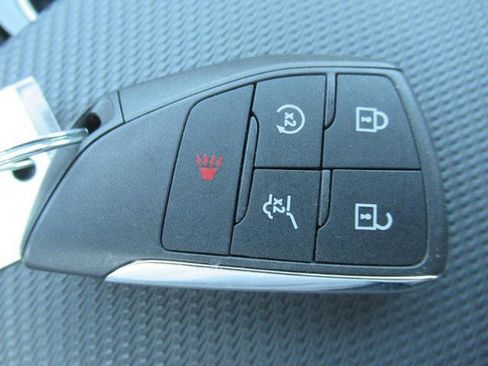 Certified 2026 Chevrolet Equinox LT w/ Convenience Package II FWD image 30