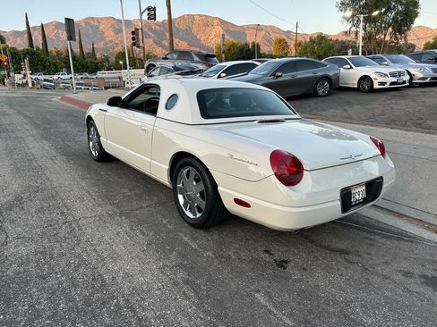 Used 2002 Ford Thunderbird Deluxe image 5