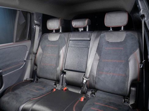 Certified 2025 Mercedes-Benz GLB 250 image 28