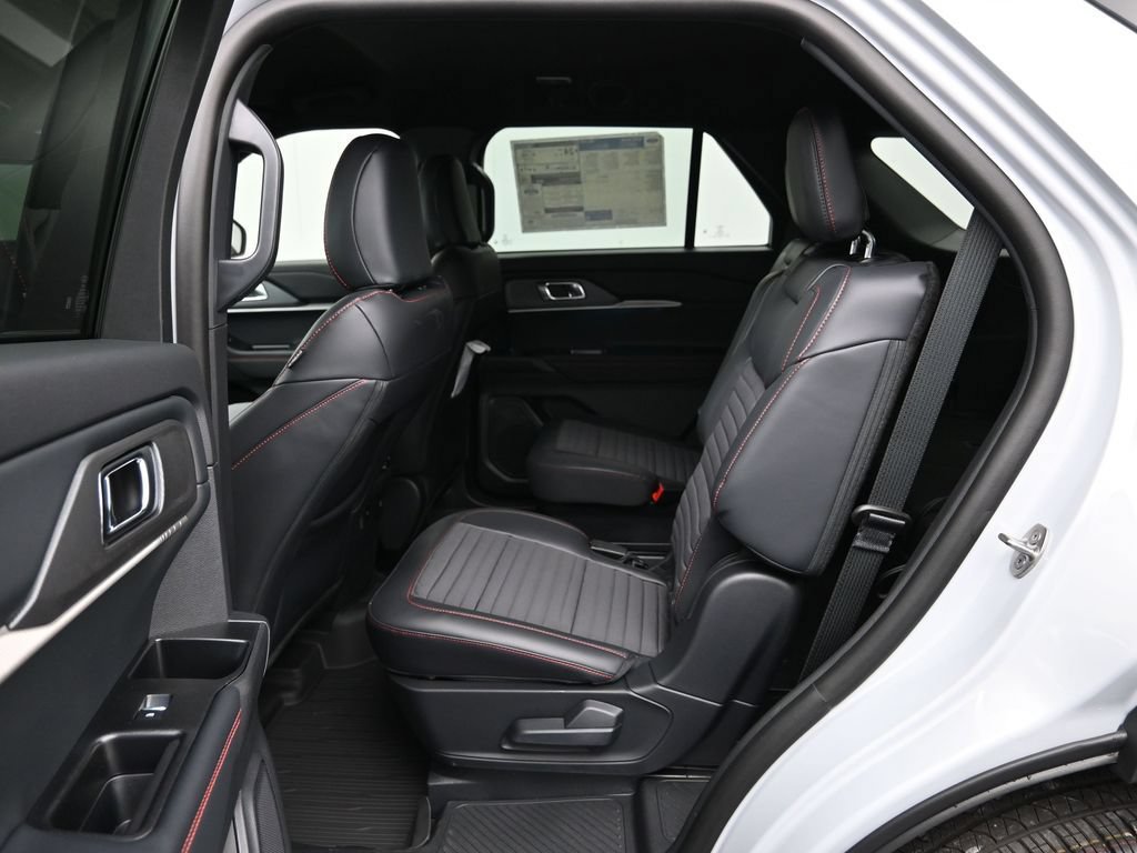 New 2026 Ford Explorer ST-Line w/ ST-Line Street Pack RWD image 22
