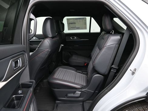 New 2026 Ford Explorer ST-Line w/ ST-Line Street Pack RWD image 22