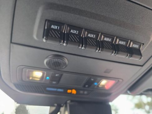 Used 2022 Ford Bronco Wildtrak image 26