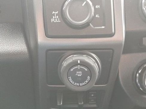 Used 2016 Ford F150 XLT w/ Equipment Group 302A Luxury image 32