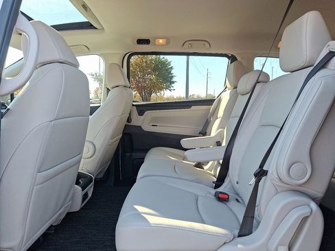 New 2026 Honda Odyssey EX-L image 5