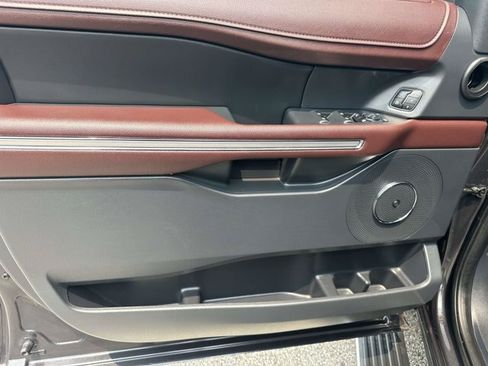 Certified 2024 Ford Expedition Max Limited AWD/4WD image 18