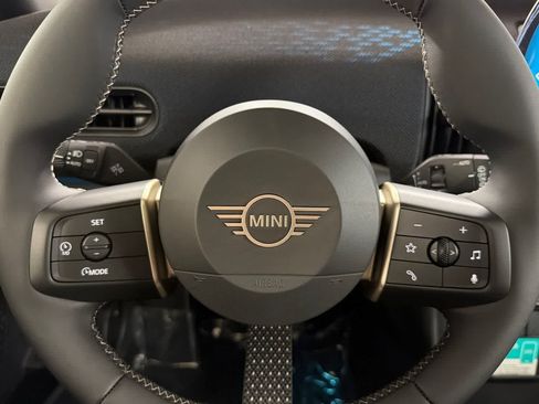 New 2026 MINI Cooper 2-Door Hardtop FWD image 23
